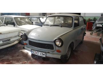 Veicolo d'epoca immatricolato nel 1988 con targa  BZ 01 XM , ritargato  GJ 01 ZTK nel 2001,  con documenti rumeni.
Alimentazione a miscela, carrozzeria di colore grigio.
Il prezzo indicato è comprensivo di iva al 22%. Veicolo d'epoca immatricolato nel 1988 con targa  BZ 01 XM , ritargato  GJ 01 ZTK nel 2001,  con documenti rumeni.
Alimentazione a miscela, carrozzeria di colore grigio.
Il prezzo indicato è comprensivo di iva al 22%.