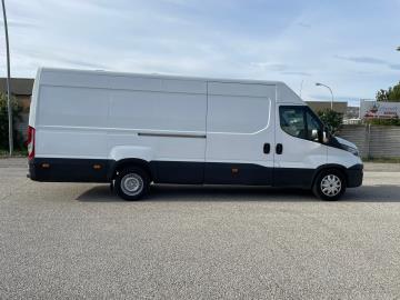 Veicolo immatricolato nel 05/2016, targato FE893BC.
Veicolo con carrozzeria di color bianco. Motore nuovo a 165.000 km.
Al prezzo indicato va aggiunta iva al 22%. Veicolo immatricolato nel 05/2016, targato FE893BC.
Veicolo con carrozzeria di color bianco. Motore nuovo a 165.000 km.
Al prezzo indicato va aggiunta iva al 22%.
