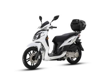 SYM Symphony SR 125 E5+ Dinamismo e Tecnologia Urbana
Cerchi lo scooter perfetto per sfrecciare nel traffico con stile e sicurezza? Il nuovo SYM Symphony SR E5+ evolve l'icona del SYM Symphony SR 125 E5+ Dinamismo e Tecnologia Urbana
Cerchi lo scooter perfetto per sfrecciare nel traffico con stile e sicurezza? Il nuovo SYM Symphony SR E5+ evolve l'icona del