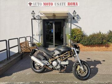 Rivenditore autorizzato di : Piaggio, Vespa, Sym, QJ Motor, Italjet, Tvs Motor, Alza Italia. Trattiamo usato Honda, Yamaha, Kawasaki, Suzuki, Aprilia, Benelli, Ducati, Moto Guzzi, Moto Morini, BMW, KTM, Triumph, Royal Enfield, Harley-Davidson, Indian, CFMOTO, Voge, Kymco, Peugeot
DUCATI MONSTER 620 I.E.
Immatricolato 2002, 618cc, 60Cv/44Kw, 54.100Km, Euro2.
*** Desmo eseguito, con cambio fasce e tagliando ***
** Moto Iscrivibile Asi **
Rimangono sempre esclusi i costi :
-del passaggio di proprietà pari ad euro 200,00
- Nella formula Outlet il veicolo viene venduto con la formula Visto e piaciuta, e con la conformità legale del mezzo.
Di serie con : Motore bIcilindrico a V, cambio a 6 rapporti, Raffreddamento ad Aria, regolabile, distribuzione Desmodromica, disco freno anteriore da 300mm e da 245mm al posteriore, cerchi da 17â€.
I NOSTRI SERVIZI :
-Vendita auto usate e storiche, moto e scooter nuovi e usati garantiti
-Acquisto diretto con pagamento immediato o conto vendita
-Permuta auto con moto e viceversa
-Noleggio breve e lungo termine
-Assicurazioni e Finanziamenti personalizzati
-Assistenza post-vendita
-Accessori e antifurti per moto e auto
VISITA il nostro sito internet: automotousateroma.it oppure scarica la nostra App: automotousateroma dall' Apple store o Play store per restare aggiornato sui nostri ultimi arrivi.
VIENI A TROVARCI PER VEDERE DAL VIVO QUESTO VEICOLO :
Auto Moto Usate Roma s.r.l.Via Appia Nuova 23, 00047, Marino (RM) (adiacente Sorelle Ramonda)
*************
HAI UNA PERMUTA?
compila il form sull'App o nel nostro sito automotousateroma.it
oppure inviaci foto e descrizione (modello anno km motore ...)
al nostro numero whatsapp : Cell. 366-6562866 o 351-4646876 Fisso 06-7215841 e-mail : info@automotousateroma.it
*************
La Auto Moto Usate Roma Srl declina ogni responsabilità per eventuali involontarie incongruenze che non rappresentano in alcun modo un impegno contrattuale e invitano i clienti a verificare sempre dal vivo la correttezza dei dati che potrebbero non coincidere con l’effettivo equipaggiamento del veicolo spesso dovuto alla incompatibilità dei dati trasmessi sulle varie piattaforme web. Rivenditore autorizzato di : Piaggio, Vespa, Sym, QJ Motor, Italjet, Tvs Motor, Alza Italia. Trattiamo usato Honda, Yamaha, Kawasaki, Suzuki, Aprilia, Benelli, Ducati, Moto Guzzi, Moto Morini, BMW, KTM, Triumph, Royal Enfield, Harley-Davidson, Indian, CFMOTO, Voge, Kymco, Peugeot
DUCATI MONSTER 620 I.E.
Immatricolato 2002, 618cc, 60Cv/44Kw, 54.100Km, Euro2.
*** Desmo eseguito, con cambio fasce e tagliando ***
** Moto Iscrivibile Asi **
Rimangono sempre esclusi i costi :
-del passaggio di proprietà pari ad euro 200,00
- Nella formula Outlet il veicolo viene venduto con la formula Visto e piaciuta, e con la conformità legale del mezzo.
Di serie con : Motore bIcilindrico a V, cambio a 6 rapporti, Raffreddamento ad Aria, regolabile, distribuzione Desmodromica, disco freno anteriore da 300mm e da 245mm al posteriore, cerchi da 17â€.
I NOSTRI SERVIZI :
-Vendita auto usate e storiche, moto e scooter nuovi e usati garantiti
-Acquisto diretto con pagamento immediato o conto vendita
-Permuta auto con moto e viceversa
-Noleggio breve e lungo termine
-Assicurazioni e Finanziamenti personalizzati
-Assistenza post-vendita
-Accessori e antifurti per moto e auto
VISITA il nostro sito internet: automotousateroma.it oppure scarica la nostra App: automotousateroma dall' Apple store o Play store per restare aggiornato sui nostri ultimi arrivi.
VIENI A TROVARCI PER VEDERE DAL VIVO QUESTO VEICOLO :
Auto Moto Usate Roma s.r.l.Via Appia Nuova 23, 00047, Marino (RM) (adiacente Sorelle Ramonda)
*************
HAI UNA PERMUTA?
compila il form sull'App o nel nostro sito automotousateroma.it
oppure inviaci foto e descrizione (modello anno km motore ...)
al nostro numero whatsapp : Cell. 366-6562866 o 351-4646876 Fisso 06-7215841 e-mail : info@automotousateroma.it
*************
La Auto Moto Usate Roma Srl declina ogni responsabilità per eventuali involontarie incongruenze che non rappresentano in alcun modo un impegno contrattuale e invitano i clienti a verificare sempre dal vivo la correttezza dei dati che potrebbero non coincidere con l’effettivo equipaggiamento del veicolo spesso dovuto alla incompatibilità dei dati trasmessi sulle varie piattaforme web.