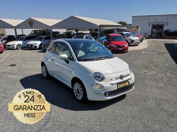 FIAT 500 1.0 HYBRID DOLCEVITA
Immatricolato 2023, 999cc, 69Cv 51Kw, 37.500Km, 5porte 5posti, Euro6D.
*** AUTO IDONEA PER NEOPATENTATI ***
Il prezzo proposto di euro 10.800,00 è legato alla promozione web che prevede un acquisto tramite finanziamento, Info in sede.
Il prezzo a Listino senza promo e senza vincoli è di euro 11.900,00.
Rimangono sempre esclusi i costi :
-del passaggio di proprietà pari ad euro 450,00
-messa su strada pari ad euro 400,00 che include l'attivazione della garanzia di 12 mesi completa, all'occorrenza controlli e o tagliando completo preconsegna (olio,filtro olio, filtro aria e tutti i componenti necessari al ripristino ivi compresi kit distribuzione), kit ruota di scorta o kit gonfiaggio, 12 mesi di garanzia estendibili a 24 36mesi in base al veicolo e copre i componenti non soggetti ad usura (dettagli in sede).
Di serie con: Motore a 3 cilindri, cambio manuale a 6 rapporti, Abs, Airbag, vetri elettrici, Chiusura Centralizzata, Fendinebbia, Climatizzatore automatico, Cruise Control, Hill Holder, Uconnect 7 Radio Live touchscreen Bluetooth USB con DAB + NAV CarPlay Android Auto, isofix, sensori di parcheggio posteriori, cerchi da 15â€.
I NOSTRI SERVIZI :
-Acquisto diretto con pagamento immediato
-conto vendita
-vendita auto, moto e scooter usati e garantiti
-vendita veicoli d'epoca
-permuta auto con moto e viceversa
-noleggio breve e lungo termine
-finanziamenti personalizzati (rata costante,mini e maxi rate, leasing)
-assistenza post-vendita con società di garanzie e officine partner
-assicurazioni
-consulenze e stime per acquisti tra privati
VISITA il nostro sito internet: automotousateroma.it oppure scarica la nostra App: automotousateroma dall' Apple store o Play store per restare aggiornato sui nostri ultimi arrivi.
VIENI A TROVARCI PER VEDERE DAL VIVO QUESTO VEICOLO :
Auto Moto Usate Roma s.r.l.Via Appia Nuova 23, 00047, Marino (RM) (adiacente Sorelle Ramonda)
*************
HAI UNA PERMUTA?
compila il form sull'App o nel nostro sito automotousateroma.it
oppure inviaci foto e descrizione (modello anno km motore ...)
al nostro numero whatsapp : Cell. 366-6562866 o 351-4646876 Fisso 06-7215841 e-mail : info@automotousateroma.it
*************
La Auto Moto Usate Roma Srl declina ogni responsabilità per eventuali involontarie incongruenze che non rappresentano in alcun modo un impegno contrattuale e invitano i clienti a verificare sempre dal vivo la correttezza dei dati che potrebbero non coincidere con l’effettivo equipaggiamento del veicolo spesso dovuto alla incompatibilità dei dati trasmessi sulle varie piattaforme web.
FIAT 500 1.0 HYBRID DOLCEVITA
Immatricolato 2023, 999cc, 69Cv 51Kw, 37.500Km, 5porte 5posti, Euro6D.
*** AUTO IDONEA PER NEOPATENTATI ***
Il prezzo proposto di euro 10.800,00 è legato alla promozione web che prevede un acquisto tramite finanziamento, Info in sede.
Il prezzo a Listino senza promo e senza vincoli è di euro 11.900,00.
Rimangono sempre esclusi i costi :
-del passaggio di proprietà pari ad euro 450,00
-messa su strada pari ad euro 400,00 che include l'attivazione della garanzia di 12 mesi completa, all'occorrenza controlli e o tagliando completo preconsegna (olio,filtro olio, filtro aria e tutti i componenti necessari al ripristino ivi compresi kit distribuzione), kit ruota di scorta o kit gonfiaggio, 12 mesi di garanzia estendibili a 24 36mesi in base al veicolo e copre i componenti non soggetti ad usura (dettagli in sede).
Di serie con: Motore a 3 cilindri, cambio manuale a 6 rapporti, Abs, Airbag, vetri elettrici, Chiusura Centralizzata, Fendinebbia, Climatizzatore automatico, Cruise Control, Hill Holder, Uconnect 7 Radio Live touchscreen Bluetooth USB con DAB + NAV CarPlay Android Auto, isofix, sensori di parcheggio posteriori, cerchi da 15â€.
I NOSTRI SERVIZI :
-Acquisto diretto con pagamento immediato
-conto vendita
-vendita auto, moto e scooter usati e garantiti
-vendita veicoli d'epoca
-permuta auto con moto e viceversa
-noleggio breve e lungo termine
-finanziamenti personalizzati (rata costante,mini e maxi rate, leasing)
-assistenza post-vendita con società di garanzie e officine partner
-assicurazioni
-consulenze e stime per acquisti tra privati
VISITA il nostro sito internet: automotousateroma.it oppure scarica la nostra App: automotousateroma dall' Apple store o Play store per restare aggiornato sui nostri ultimi arrivi.
VIENI A TROVARCI PER VEDERE DAL VIVO QUESTO VEICOLO :
Auto Moto Usate Roma s.r.l.Via Appia Nuova 23, 00047, Marino (RM) (adiacente Sorelle Ramonda)
*************
HAI UNA PERMUTA?
compila il form sull'App o nel nostro sito automotousateroma.it
oppure inviaci foto e descrizione (modello anno km motore ...)
al nostro numero whatsapp : Cell. 366-6562866 o 351-4646876 Fisso 06-7215841 e-mail : info@automotousateroma.it
*************
La Auto Moto Usate Roma Srl declina ogni responsabilità per eventuali involontarie incongruenze che non rappresentano in alcun modo un impegno contrattuale e invitano i clienti a verificare sempre dal vivo la correttezza dei dati che potrebbero non coincidere con l’effettivo equipaggiamento del veicolo spesso dovuto alla incompatibilità dei dati trasmessi sulle varie piattaforme web.