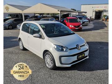 VOLKSWAGEN UP!
Immatricolato 2022, 999cc, 65Cv/48Kw, 92.800Km, 3porte/5posti, Euro6D.
Il prezzo proposto di euro 8.900,00 è legato alla promozione web che prevede un acquisto tramite finanziamento, Info in sede.
Il prezzo a Listino senza promo e senza vincoli è di euro 9.900,00.
Rimangono sempre esclusi i costi :
-del passaggio di proprietà pari ad euro 400,00
-messa su strada pari ad euro 400,00 che include l'attivazione della garanzia di 12 mesi completa, all'occorrenza controlli e/o tagliando completo preconsegna (olio,filtro olio, filtro aria e tutti i componenti necessari al ripristino ivi compresi kit distribuzione), kit ruota di scorta o kit gonfiaggio, 12 mesi di garanzia estendibili a 24/36mesi in base al veicolo e copre i componenti non soggetti ad usura (dettagli in sede).
Di serie con : Di serie con: Motore a 3 cilindri, Cambio manuale a 5 rapporti, Abs, vetri e specchielli elettrici, Comandi audio al volante, Cruise control, computer di bordo, Videocamera per retromarcia VOLKSWAGEN UP!
Immatricolato 2022, 999cc, 65Cv/48Kw, 92.800Km, 3porte/5posti, Euro6D.
Il prezzo proposto di euro 8.900,00 è legato alla promozione web che prevede un acquisto tramite finanziamento, Info in sede.
Il prezzo a Listino senza promo e senza vincoli è di euro 9.900,00.
Rimangono sempre esclusi i costi :
-del passaggio di proprietà pari ad euro 400,00
-messa su strada pari ad euro 400,00 che include l'attivazione della garanzia di 12 mesi completa, all'occorrenza controlli e/o tagliando completo preconsegna (olio,filtro olio, filtro aria e tutti i componenti necessari al ripristino ivi compresi kit distribuzione), kit ruota di scorta o kit gonfiaggio, 12 mesi di garanzia estendibili a 24/36mesi in base al veicolo e copre i componenti non soggetti ad usura (dettagli in sede).
Di serie con : Di serie con: Motore a 3 cilindri, Cambio manuale a 5 rapporti, Abs, vetri e specchielli elettrici, Comandi audio al volante, Cruise control, computer di bordo, Videocamera per retromarcia