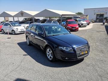 AUDI A4 AVANT TOP
Immatricolato 2005, 1968cc, 140Cv/103Kw, 277.800Km, 5porte/5posti, Euro4.
*** Auto Unicoproprietario ***
** Auto Idone per Neopatentati **
Rimangono sempre esclusi i costi :
-del passaggio di proprietà pari ad euro 650,00
- Nella formula Outlet il veicolo viene venduto con la formula Visto e piaciuta, e con la conformità legale del mezzo.
Di serie con: Motore a 4 cilindri, Cambio manuale a 6 rapporti, Abs, vetri e specchielli elettrici, Volante in pelle a quattro razze, Cruise control, computer di bordo, climatizzatore automatico, Radio Concert con lettore CD, Sd, funzione MP3, Fendinebbia, Isofix, Blockshaft, Gancio traino, Barre tetto, Cerchi in lega da 16â€.
Lavori eseguiti : Radiatore Clima + Compressore, Distribuzione completa.
I NOSTRI SERVIZI :
-Vendita auto usate e storiche, moto e scooter nuovi e usati garantiti
-Acquisto diretto con pagamento immediato o conto vendita
-Permuta auto con moto e viceversa
-Noleggio breve e lungo termine
-Assicurazioni e Finanziamenti personalizzati
-Assistenza post-vendita
-Accessori e antifurti per moto e auto
VISITA il nostro sito internet: automotousateroma.it oppure scarica la nostra App: automotousateroma dall' Apple store o Play store per restare aggiornato sui nostri ultimi arrivi.
VIENI A TROVARCI PER VEDERE DAL VIVO QUESTO VEICOLO :
Auto Moto Usate Roma s.r.l.Via Appia Nuova 23, 00047, Marino (RM) (adiacente Sorelle Ramonda)
*************
HAI UNA PERMUTA?
compila il form sull'App o nel nostro sito automotousateroma.it
oppure inviaci foto e descrizione (modello anno km motore ...)
al nostro numero whatsapp : Cell. 366-6562866 o 351-4646876 Fisso 06-7215841 e-mail : info@automotousateroma.it
*************
La Auto Moto Usate Roma Srl declina ogni responsabilità per eventuali involontarie incongruenze che non rappresentano in alcun modo un impegno contrattuale e invitano i clienti a verificare sempre dal vivo la correttezza dei dati che potrebbero non coincidere con l’effettivo equipaggiamento del veicolo spesso dovuto alla incompatibilità dei dati trasmessi sulle varie piattaforme web. AUDI A4 AVANT TOP
Immatricolato 2005, 1968cc, 140Cv/103Kw, 277.800Km, 5porte/5posti, Euro4.
*** Auto Unicoproprietario ***
** Auto Idone per Neopatentati **
Rimangono sempre esclusi i costi :
-del passaggio di proprietà pari ad euro 650,00
- Nella formula Outlet il veicolo viene venduto con la formula Visto e piaciuta, e con la conformità legale del mezzo.
Di serie con: Motore a 4 cilindri, Cambio manuale a 6 rapporti, Abs, vetri e specchielli elettrici, Volante in pelle a quattro razze, Cruise control, computer di bordo, climatizzatore automatico, Radio Concert con lettore CD, Sd, funzione MP3, Fendinebbia, Isofix, Blockshaft, Gancio traino, Barre tetto, Cerchi in lega da 16â€.
Lavori eseguiti : Radiatore Clima + Compressore, Distribuzione completa.
I NOSTRI SERVIZI :
-Vendita auto usate e storiche, moto e scooter nuovi e usati garantiti
-Acquisto diretto con pagamento immediato o conto vendita
-Permuta auto con moto e viceversa
-Noleggio breve e lungo termine
-Assicurazioni e Finanziamenti personalizzati
-Assistenza post-vendita
-Accessori e antifurti per moto e auto
VISITA il nostro sito internet: automotousateroma.it oppure scarica la nostra App: automotousateroma dall' Apple store o Play store per restare aggiornato sui nostri ultimi arrivi.
VIENI A TROVARCI PER VEDERE DAL VIVO QUESTO VEICOLO :
Auto Moto Usate Roma s.r.l.Via Appia Nuova 23, 00047, Marino (RM) (adiacente Sorelle Ramonda)
*************
HAI UNA PERMUTA?
compila il form sull'App o nel nostro sito automotousateroma.it
oppure inviaci foto e descrizione (modello anno km motore ...)
al nostro numero whatsapp : Cell. 366-6562866 o 351-4646876 Fisso 06-7215841 e-mail : info@automotousateroma.it
*************
La Auto Moto Usate Roma Srl declina ogni responsabilità per eventuali involontarie incongruenze che non rappresentano in alcun modo un impegno contrattuale e invitano i clienti a verificare sempre dal vivo la correttezza dei dati che potrebbero non coincidere con l’effettivo equipaggiamento del veicolo spesso dovuto alla incompatibilità dei dati trasmessi sulle varie piattaforme web.