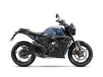 Zontes ZT 125-G1
La scrambler/crossover 125 pensata per chi cerca avventura, design unico e una dotazione senza eguali nella categoria. Guidabile con Patente A1 o Patente B.
Caratteristiche Tecniche Principali:
Motore: Monocilindrico 4 tempi, raffreddato a liquido
Potenza: 14,7 CV (10,8 kW) – Il massimo consentito per la categoria
Cambio: Meccanico a 6 marce con frizione antisaltellamento
Emissioni: Omologazione Euro 5+
Capacità serbatoio: 20 litri (autonomia straordinaria, oltre 600 km con un pieno)
âš™ï¸ Dotazione di Serie Full Optional:
Impianto frenante a disco con ABS anteriore e posteriore
Barre di protezione paramotore tubolari già installate di serie
Cerchi a raggi con pneumatici tassellati tubeless
Gruppo ottico Full LED ad alta visibilitÃ
Strumentazione digitale con display LCD intelligente
Doppia presa USB a ricarica rapida e blocchetti comandi retroilluminati
La nostra offerta in Concessionaria:
Veicolo: Nuovo da immatricolare.
Prezzo: 2.990€ + 350€ Immatricolazione
Garanzia: 24 Mesi.
Soluzioni d'acquisto: Possibilità di finanziamenti personalizzati, anche con mini-rate.
I NOSTRI SERVIZI :
-Acquisto diretto con pagamento immediato
-conto vendita
-vendita auto, moto e scooter usati e garantiti
-vendita veicoli d'epoca
-permuta auto con moto e viceversa
-noleggio breve e lungo termine
-finanziamenti personalizzati (rata costante,mini e maxi rate, leasing)
-assistenza post-vendita con società di garanzie e officine partner
-assicurazioni
-consulenze e stime per acquisti tra privati
VISITA il nostro sito internet: automotousateroma.it oppure scarica la nostra App: automotousateroma dall' Apple store o Play store per restare aggiornato sui nostri ultimi arrivi.
VIENI A TROVARCI PER VEDERE DAL VIVO QUESTO VEICOLO :
Auto Moto Usate Roma s.r.l.Via Appia Nuova 23, 00047, Marino (RM) (adiacente Sorelle Ramonda).
HAI UNA PERMUTA?
compila il form sull'App o nel nostro sito automotousateroma.it
oppure inviaci foto e descrizione (modello anno km motore ...)
al nostro numero whatsapp : Cell. 366-6562866 o 351-4646876 Fisso 06-7215841 e-mail : info@automotousateroma.it
La Auto Moto Usate Roma Srl declina ogni responsabilità per eventuali involontarie incongruenze che non rappresentano in alcun modo un impegno contrattuale e invitano i clienti a verificare sempre dal vivo la correttezza dei dati che potrebbero non coincidere con l’effettivo equipaggiamento del veicolo spesso dovuto alla incompatibilità dei dati trasmessi sulle varie piattaforme web. Zontes ZT 125-G1
La scrambler/crossover 125 pensata per chi cerca avventura, design unico e una dotazione senza eguali nella categoria. Guidabile con Patente A1 o Patente B.
Caratteristiche Tecniche Principali:
Motore: Monocilindrico 4 tempi, raffreddato a liquido
Potenza: 14,7 CV (10,8 kW) – Il massimo consentito per la categoria
Cambio: Meccanico a 6 marce con frizione antisaltellamento
Emissioni: Omologazione Euro 5+
Capacità serbatoio: 20 litri (autonomia straordinaria, oltre 600 km con un pieno)
âš™ï¸ Dotazione di Serie Full Optional:
Impianto frenante a disco con ABS anteriore e posteriore
Barre di protezione paramotore tubolari già installate di serie
Cerchi a raggi con pneumatici tassellati tubeless
Gruppo ottico Full LED ad alta visibilitÃ
Strumentazione digitale con display LCD intelligente
Doppia presa USB a ricarica rapida e blocchetti comandi retroilluminati
La nostra offerta in Concessionaria:
Veicolo: Nuovo da immatricolare.
Prezzo: 2.990€ + 350€ Immatricolazione
Garanzia: 24 Mesi.
Soluzioni d'acquisto: Possibilità di finanziamenti personalizzati, anche con mini-rate.
I NOSTRI SERVIZI :
-Acquisto diretto con pagamento immediato
-conto vendita
-vendita auto, moto e scooter usati e garantiti
-vendita veicoli d'epoca
-permuta auto con moto e viceversa
-noleggio breve e lungo termine
-finanziamenti personalizzati (rata costante,mini e maxi rate, leasing)
-assistenza post-vendita con società di garanzie e officine partner
-assicurazioni
-consulenze e stime per acquisti tra privati
VISITA il nostro sito internet: automotousateroma.it oppure scarica la nostra App: automotousateroma dall' Apple store o Play store per restare aggiornato sui nostri ultimi arrivi.
VIENI A TROVARCI PER VEDERE DAL VIVO QUESTO VEICOLO :
Auto Moto Usate Roma s.r.l.Via Appia Nuova 23, 00047, Marino (RM) (adiacente Sorelle Ramonda).
HAI UNA PERMUTA?
compila il form sull'App o nel nostro sito automotousateroma.it
oppure inviaci foto e descrizione (modello anno km motore ...)
al nostro numero whatsapp : Cell. 366-6562866 o 351-4646876 Fisso 06-7215841 e-mail : info@automotousateroma.it
La Auto Moto Usate Roma Srl declina ogni responsabilità per eventuali involontarie incongruenze che non rappresentano in alcun modo un impegno contrattuale e invitano i clienti a verificare sempre dal vivo la correttezza dei dati che potrebbero non coincidere con l’effettivo equipaggiamento del veicolo spesso dovuto alla incompatibilità dei dati trasmessi sulle varie piattaforme web.