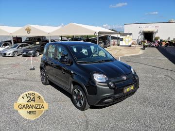 FIAT PANDA CROSS 1.0 MILD HYBRID FIREFLY
Immatricolazione 2023, 999cc, 70Cv/52Kw, 31.800Km, 5porte/4posti, Euro6D
*** Auto tagliandata, Km Certificati ***
** Auto Idonea per Neopatentati **
Il prezzo proposto di euro 9.900,00 è legato alla promozione web che prevede un acquisto tramite finanziamento, Info in sede.
Il prezzo a Listino senza promo e senza vincoli è di euro 10.900,00.
Rimangono sempre esclusi i costi :
- del passaggio di proprietà pari ad euro 450,00
- messa su strada pari ad euro 300,00 che include l'attivazione della garanzia di 12 mesi completa, all'occorrenza controlli e o tagliando completo preconsegna (olio,filtro olio, filtro aria e tutti i componenti necessari al ripristino ivi compresi kit distribuzione), kit ruota di scorta o kit gonfiaggio, 12 mesi di garanzia estendibili a 24 36mesi in base al veicolo e copre i componenti non soggetti ad usura (dettagli in sede).
Con: Motore 3 cilindri in linea, Cambio manuale 6 marce, Airbag, Abs, Esp con Asr/Msr, Hba ed Hill Holder, Start&Stop, Climatizzatore manuale, Regolazione volante, Isofix, Sedile posteriore unico abbattibile, cerchi da 15â€.
I NOSTRI SERVIZI :
-Vendita auto usate e storiche, moto e scooter nuovi e usati garantiti
-Acquisto diretto con pagamento immediato o conto vendita
-Permuta auto con moto e viceversa
-Noleggio breve e lungo termine
-Assicurazioni e Finanziamenti personalizzati
-Assistenza post-vendita
-Accessori e antifurti per moto e auto
VISITA il nostro sito internet: automotousateroma.it oppure scarica la nostra App: automotousateroma dall' Apple store o Play store per restare aggiornato sui nostri ultimi arrivi.
VIENI A TROVARCI PER VEDERE DAL VIVO QUESTO VEICOLO :
Auto Moto Usate Roma s.r.l.Via Appia Nuova 23, 00047, Marino (RM) (adiacente Sorelle Ramonda)
*************
HAI UNA PERMUTA?
compila il form sull'App o nel nostro sito automotousateroma.it
oppure inviaci foto e descrizione (modello anno km motore ...)
al nostro numero whatsapp : Cell. 366-6562866 o 351-4646876 Fisso 06-7215841 e-mail : info@automotousateroma.it
*************
La Auto Moto Usate Roma Srl declina ogni responsabilità per eventuali involontarie incongruenze che non rappresentano in alcun modo un impegno contrattuale e invitano i clienti a verificare sempre dal vivo la correttezza dei dati che potrebbero non coincidere con l’effettivo equipaggiamento del veicolo spesso dovuto alla incompatibilità dei dati trasmessi sulle varie piattaforme web. FIAT PANDA CROSS 1.0 MILD HYBRID FIREFLY
Immatricolazione 2023, 999cc, 70Cv/52Kw, 31.800Km, 5porte/4posti, Euro6D
*** Auto tagliandata, Km Certificati ***
** Auto Idonea per Neopatentati **
Il prezzo proposto di euro 9.900,00 è legato alla promozione web che prevede un acquisto tramite finanziamento, Info in sede.
Il prezzo a Listino senza promo e senza vincoli è di euro 10.900,00.
Rimangono sempre esclusi i costi :
- del passaggio di proprietà pari ad euro 450,00
- messa su strada pari ad euro 300,00 che include l'attivazione della garanzia di 12 mesi completa, all'occorrenza controlli e o tagliando completo preconsegna (olio,filtro olio, filtro aria e tutti i componenti necessari al ripristino ivi compresi kit distribuzione), kit ruota di scorta o kit gonfiaggio, 12 mesi di garanzia estendibili a 24 36mesi in base al veicolo e copre i componenti non soggetti ad usura (dettagli in sede).
Con: Motore 3 cilindri in linea, Cambio manuale 6 marce, Airbag, Abs, Esp con Asr/Msr, Hba ed Hill Holder, Start&Stop, Climatizzatore manuale, Regolazione volante, Isofix, Sedile posteriore unico abbattibile, cerchi da 15â€.
I NOSTRI SERVIZI :
-Vendita auto usate e storiche, moto e scooter nuovi e usati garantiti
-Acquisto diretto con pagamento immediato o conto vendita
-Permuta auto con moto e viceversa
-Noleggio breve e lungo termine
-Assicurazioni e Finanziamenti personalizzati
-Assistenza post-vendita
-Accessori e antifurti per moto e auto
VISITA il nostro sito internet: automotousateroma.it oppure scarica la nostra App: automotousateroma dall' Apple store o Play store per restare aggiornato sui nostri ultimi arrivi.
VIENI A TROVARCI PER VEDERE DAL VIVO QUESTO VEICOLO :
Auto Moto Usate Roma s.r.l.Via Appia Nuova 23, 00047, Marino (RM) (adiacente Sorelle Ramonda)
*************
HAI UNA PERMUTA?
compila il form sull'App o nel nostro sito automotousateroma.it
oppure inviaci foto e descrizione (modello anno km motore ...)
al nostro numero whatsapp : Cell. 366-6562866 o 351-4646876 Fisso 06-7215841 e-mail : info@automotousateroma.it
*************
La Auto Moto Usate Roma Srl declina ogni responsabilità per eventuali involontarie incongruenze che non rappresentano in alcun modo un impegno contrattuale e invitano i clienti a verificare sempre dal vivo la correttezza dei dati che potrebbero non coincidere con l’effettivo equipaggiamento del veicolo spesso dovuto alla incompatibilità dei dati trasmessi sulle varie piattaforme web.