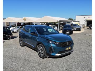 PEUGEOT 3008 HYBRID4 E-EAT8 GT
Immatricolazione 2023, 1598cc, 200Cv/147Kw, 94.000Km, 5porte/5posti, Euro6D
** Auto Idonea per Neopatentati **
Il prezzo proposto di euro 16.900,00 è legato alla promozione web che prevede un acquisto tramite finanziamento, Info in sede.
Il prezzo a Listino senza promo e senza vincoli è di euro 17.900,00.
Rimangono sempre esclusi i costi :
- del passaggio di proprietà pari ad euro 850,00
- messa su strada pari ad euro 400,00 che include l'attivazione della garanzia di 12 mesi completa, all'occorrenza controlli e o tagliando completo preconsegna (olio,filtro olio, filtro aria e tutti i componenti necessari al ripristino ivi compresi kit distribuzione), kit ruota di scorta o kit gonfiaggio, 12 mesi di garanzia estendibili a 24 36mesi in base al veicolo e copre i componenti non soggetti ad usura (dettagli in sede).
Con: Motore 4 cilindri in linea, Cambio a 8 rapporti, Airbag, Abs, Esp, volante in pelle con paddle e comandi, Peugeot I-Cockpit con Head-up Digital Display 12,3 PEUGEOT 3008 HYBRID4 E-EAT8 GT
Immatricolazione 2023, 1598cc, 200Cv/147Kw, 94.000Km, 5porte/5posti, Euro6D
** Auto Idonea per Neopatentati **
Il prezzo proposto di euro 16.900,00 è legato alla promozione web che prevede un acquisto tramite finanziamento, Info in sede.
Il prezzo a Listino senza promo e senza vincoli è di euro 17.900,00.
Rimangono sempre esclusi i costi :
- del passaggio di proprietà pari ad euro 850,00
- messa su strada pari ad euro 400,00 che include l'attivazione della garanzia di 12 mesi completa, all'occorrenza controlli e o tagliando completo preconsegna (olio,filtro olio, filtro aria e tutti i componenti necessari al ripristino ivi compresi kit distribuzione), kit ruota di scorta o kit gonfiaggio, 12 mesi di garanzia estendibili a 24 36mesi in base al veicolo e copre i componenti non soggetti ad usura (dettagli in sede).
Con: Motore 4 cilindri in linea, Cambio a 8 rapporti, Airbag, Abs, Esp, volante in pelle con paddle e comandi, Peugeot I-Cockpit con Head-up Digital Display 12,3